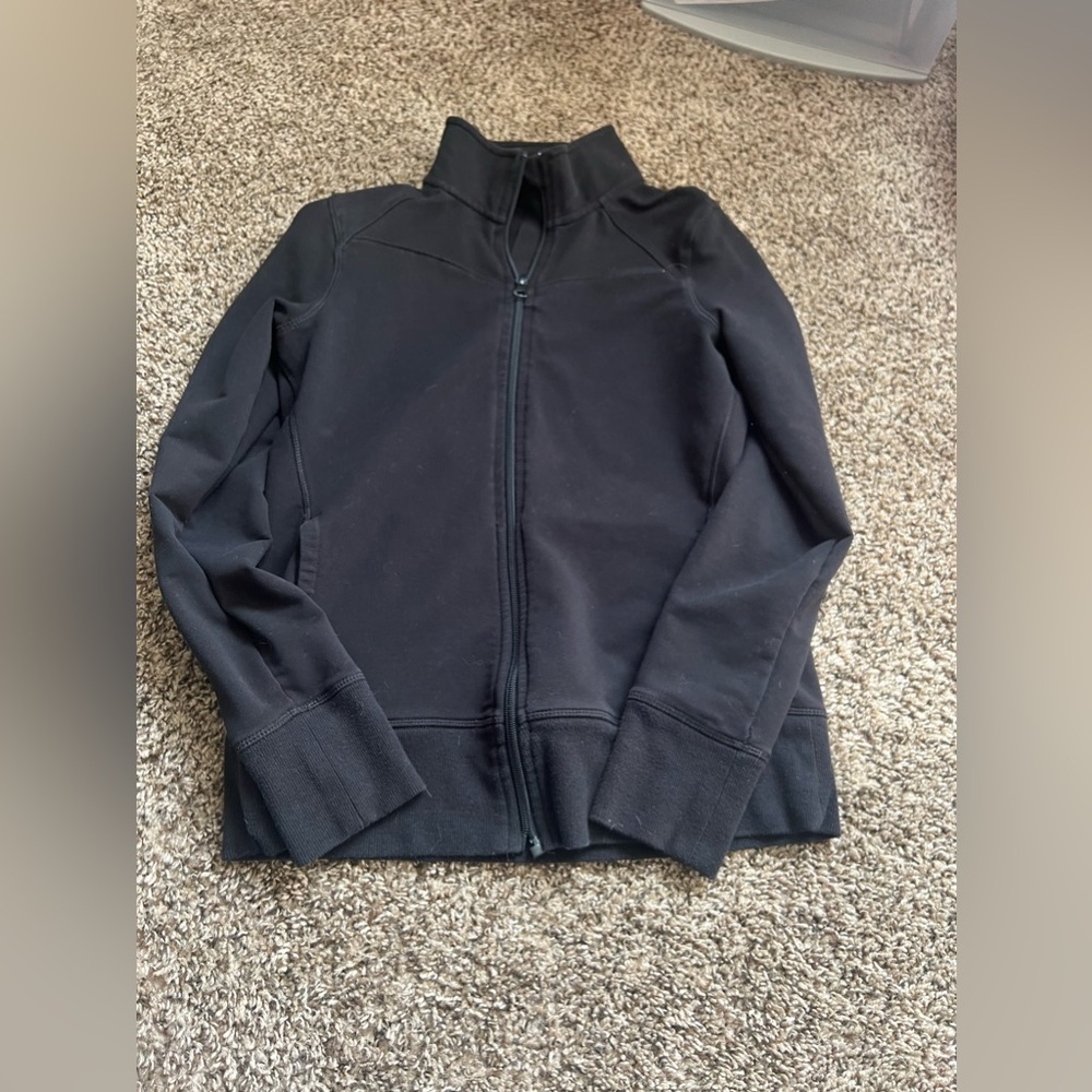 Active zip up